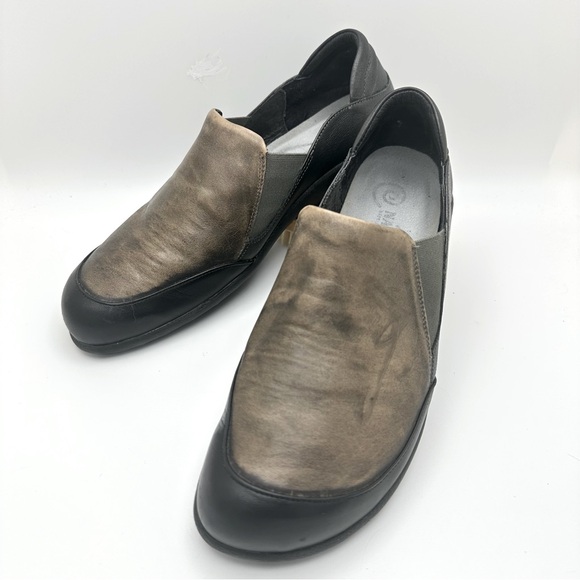 Naot Moana Stressed Leather Slip On Flats Shoes US 9/EU 40 Black Brown Gray - Picture 3 of 11